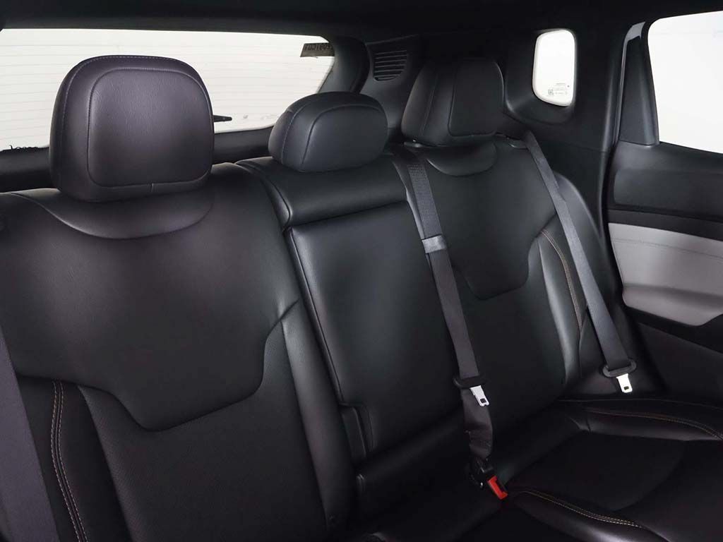Used 2023 Jeep Compass Limited w/ Sun and Sound Group AWD/4WD image 35