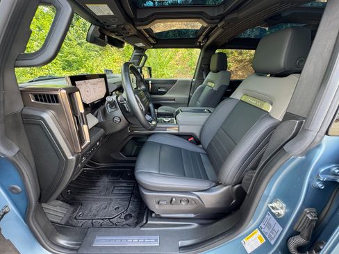 Used 2024 GMC Hummer EV 3X w/ Omega Edition AWD/4WD image 28