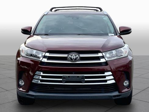 Used 2019 Toyota Highlander Limited Platinum AWD/4WD image 4