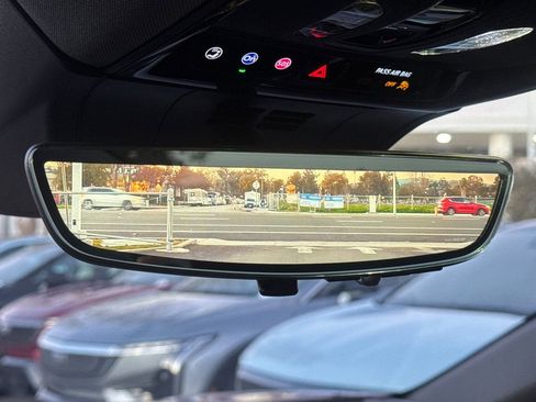 Certified 2025 Cadillac Optiq Luxury 1 image 23