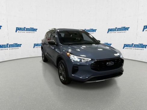 New 2026 Ford Escape ST-Line w/ Cold Weather Package AWD/4WD image 3