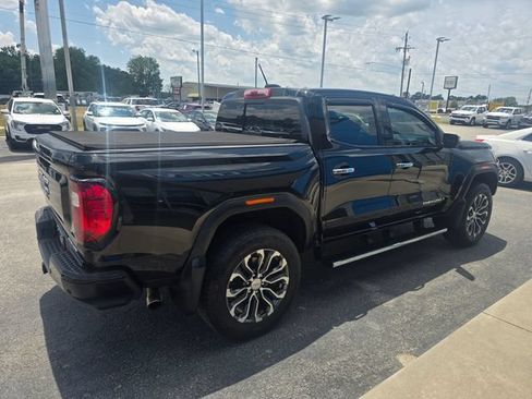 Used 2023 GMC Canyon Denali w/ Denali Black Edition AWD/4WD image 5