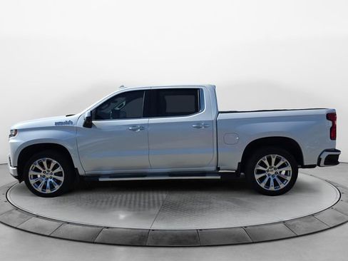Used 2019 Chevrolet Silverado 1500 High Country w/ Technology Package image 2