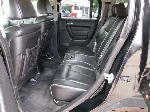 Used 2006 HUMMER H3 AWD/4WD image 6