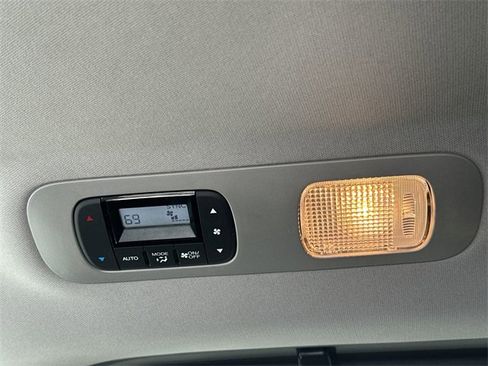 Used 2024 Honda Odyssey EX-L image 36