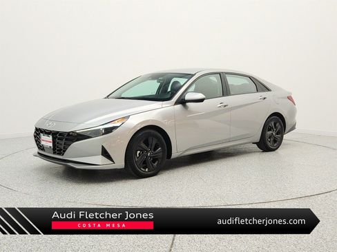 Used 2021 Hyundai Elantra SEL w/ Convenience Package FWD image 1