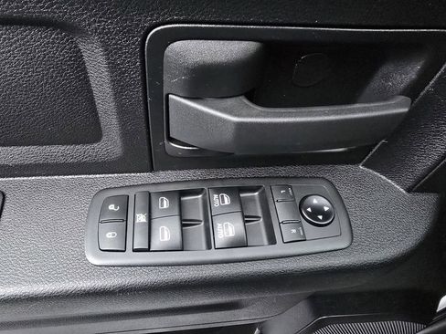 Used 2021 RAM 3500 Tradesman image 17