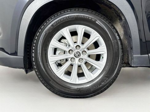 Certified 2025 Toyota Grand Highlander FWD image 46