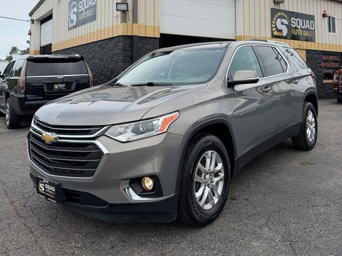 Used 2018 Chevrolet Traverse LT FWD image 1