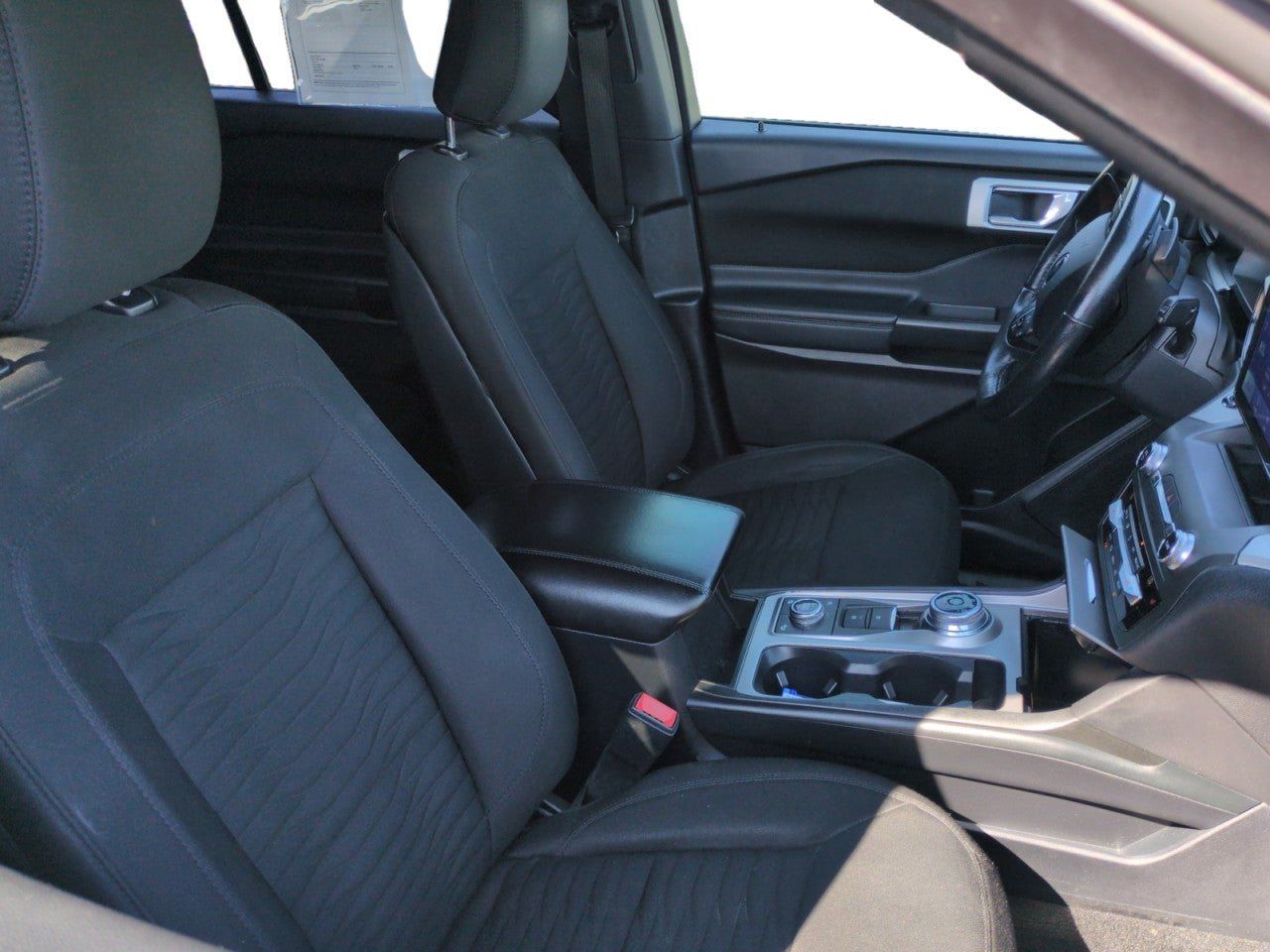 Used 2020 Ford Explorer XLT w/ Comfort Package AWD/4WD image 26