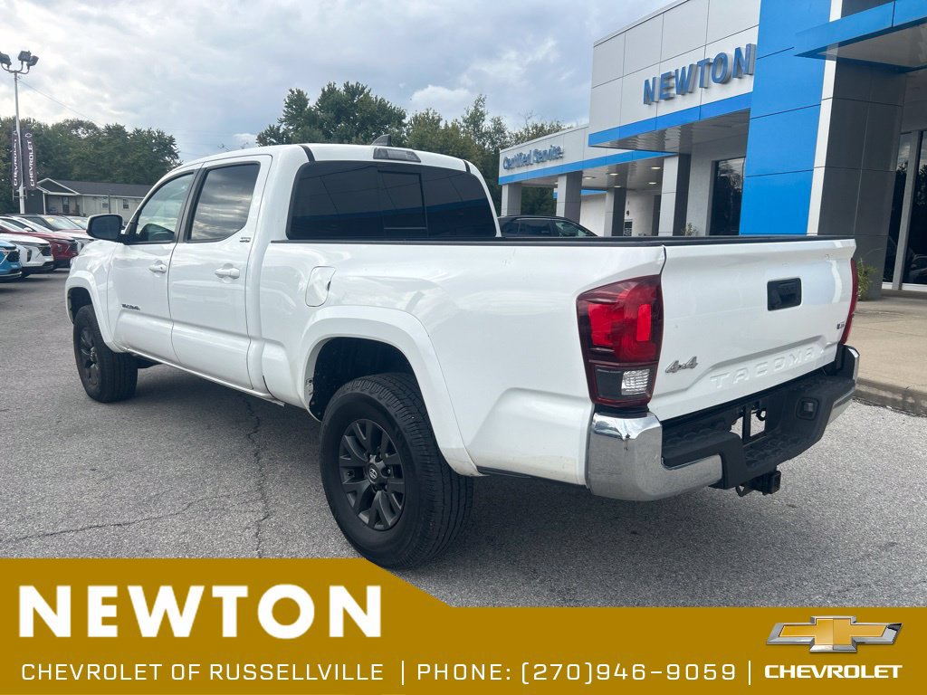 Used 2023 Toyota Tacoma SR5 AWD/4WD image 8