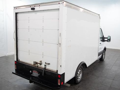 Used 2017 Ford Transit 250 138 RWD image 12