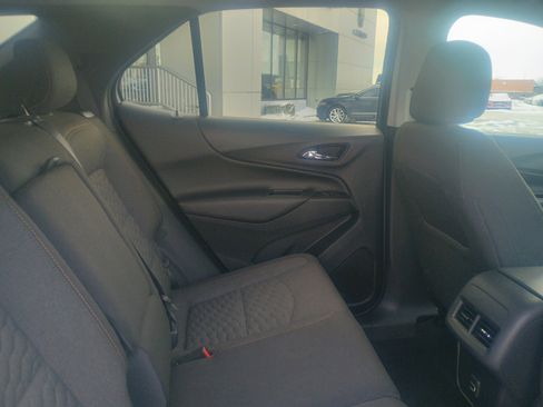 Used 2020 Chevrolet Equinox LT w/ Driver Convenience Package image 15