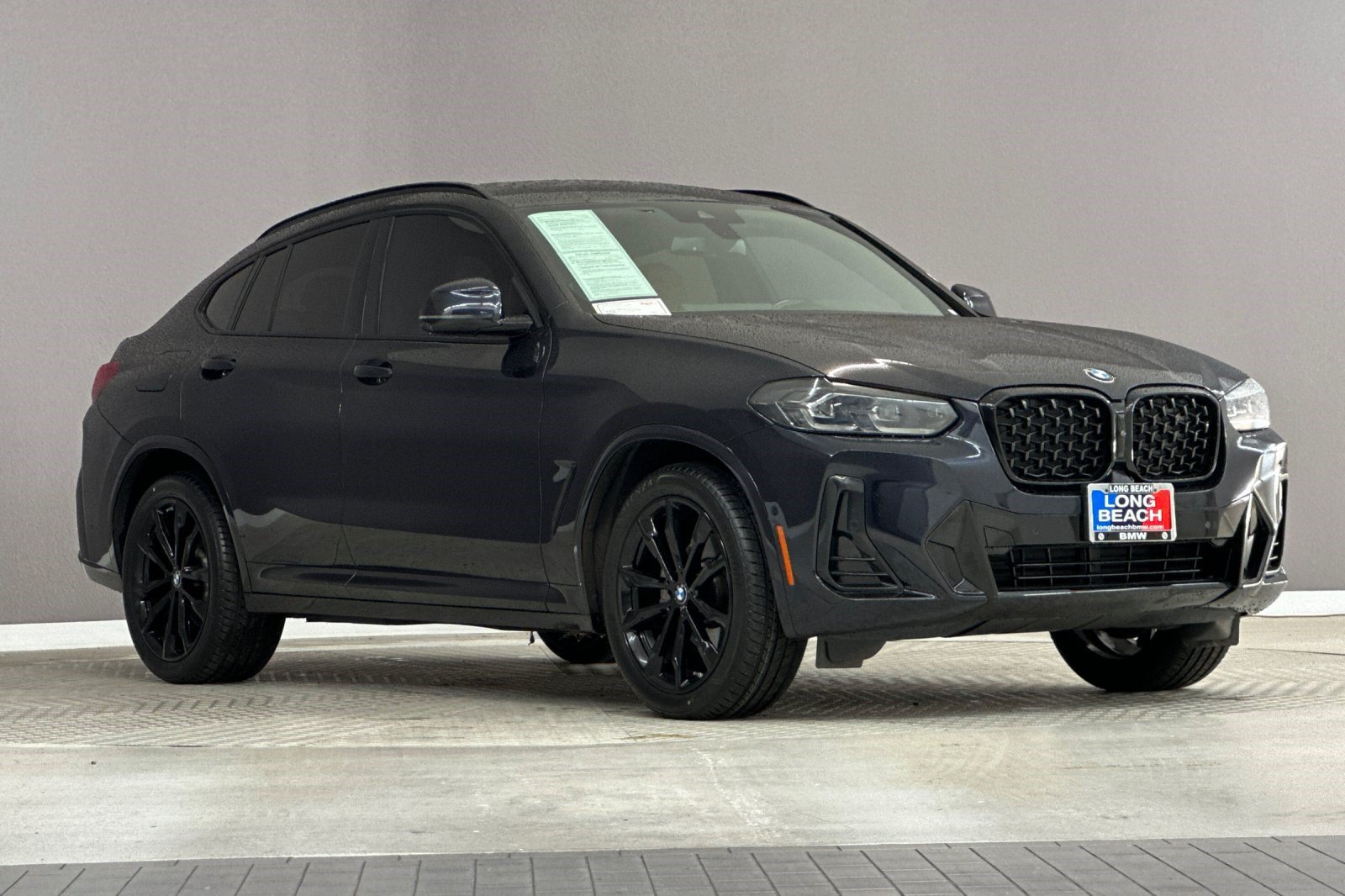 Certified 2023 BMW X4 xDrive30i w/ M Sport Package AWD/4WD image 6