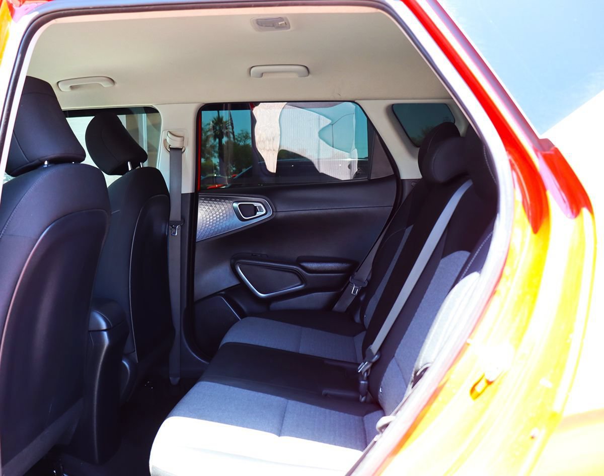 Used 2020 Kia Soul GT-Line FWD image 34