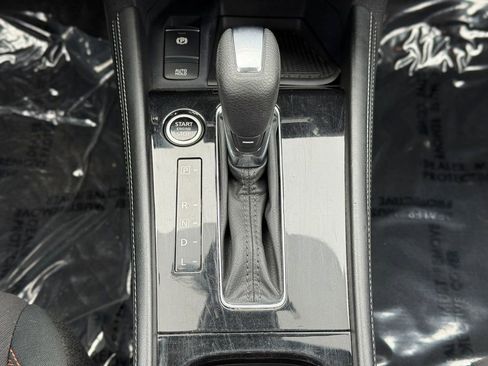 Used 2024 Nissan Kicks SR image 28