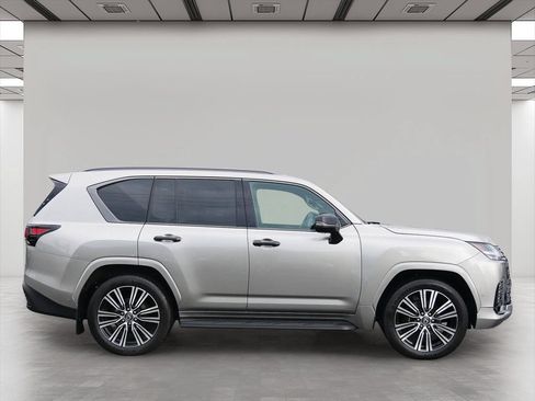 Certified 2025 Lexus LX 700h Luxury w/ Appearance Package AWD/4WD image 7
