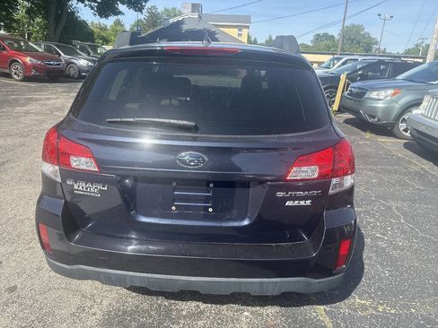Used 2012 Subaru Outback 2.5i Limited AWD/4WD image 9