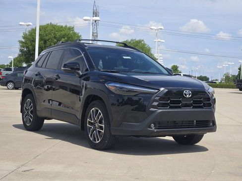 New 2026 Toyota Corolla Cross XLE FWD image 2
