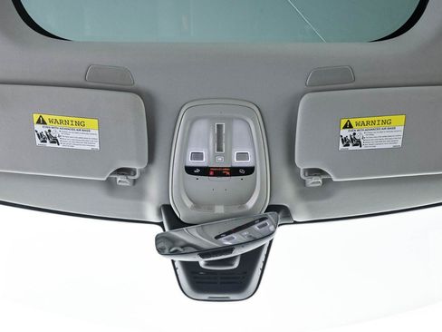 Certified 2024 Volvo XC90 T8 Plus w/ Protection Package Premier AWD/4WD image 19