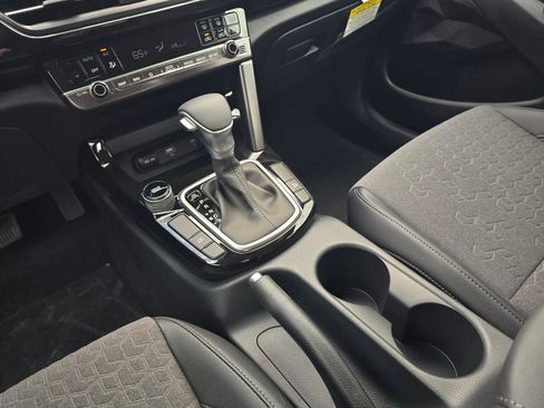 New 2026 Kia Seltos S FWD image 9