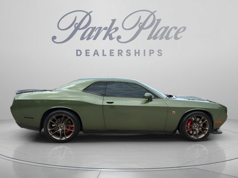 Used 2021 Dodge Challenger R/T Scat Pack w/ Dynamics Package RWD image 6