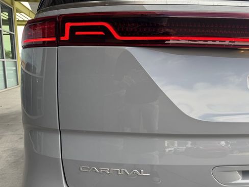 Used 2024 Kia Carnival SX Prestige image 14
