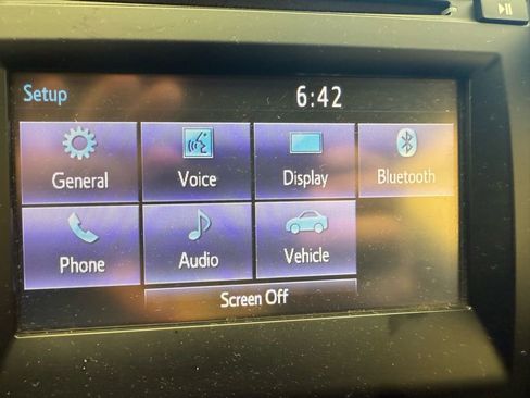 Used 2017 Toyota Camry SE image 19