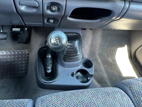 Used 1999 Dodge Ram 2500 Truck 4x4 Quad Cab image 31