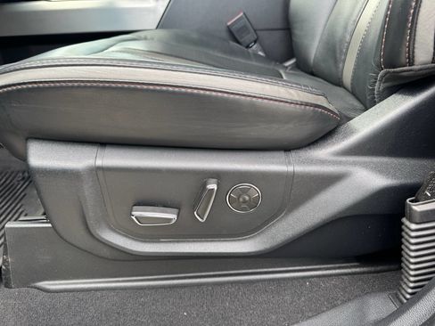 Used 2021 Ford F450 Platinum w/ FX4 Off-Road Package image 22