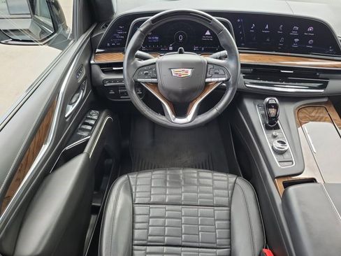 Used 2023 Cadillac Escalade Sport Platinum w/ LPO, ONYX Package AWD/4WD image 9