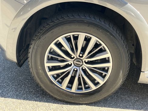 Used 2023 Nissan Armada SL w/ Captain's Chairs Package image 38