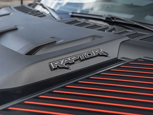 New 2025 Ford F150 Raptor AWD/4WD image 9
