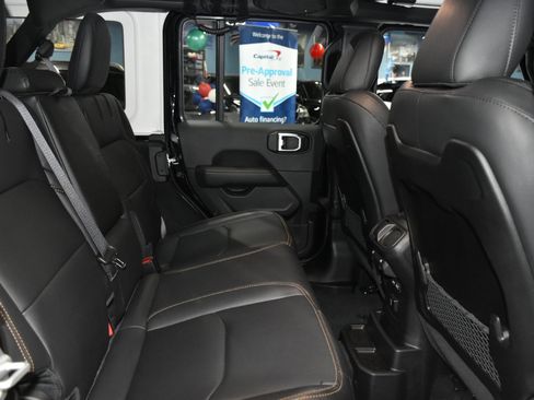 Used 2024 Jeep Wrangler Unlimited Sahara w/ Technology Group image 37