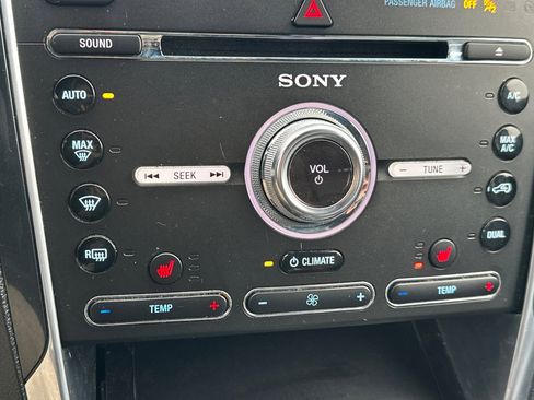 Used 2017 Ford Explorer Sport image 29