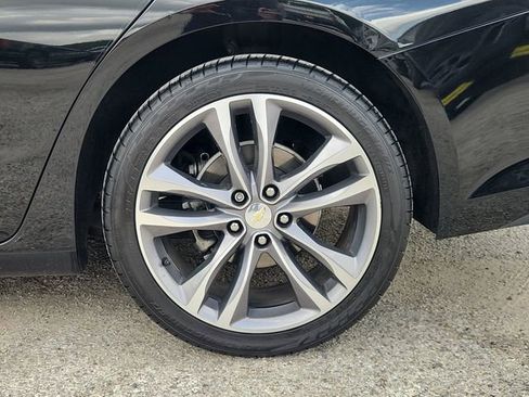 Used 2023 Chevrolet Malibu LT FWD image 31