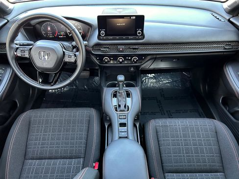 Used 2025 Honda HR-V Sport image 13