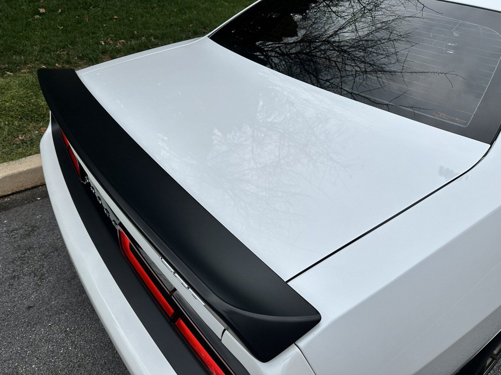 Used 2015 Dodge Challenger SRT Hellcat RWD image 61