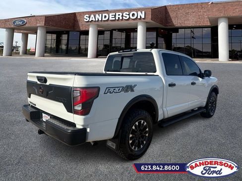 Used 2021 Nissan Titan PRO-4X w/ Pro-4x Convenience Package image 3