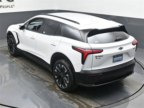 Used 2024 Chevrolet Blazer EV RS image 40
