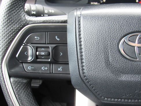 Used 2024 Toyota Tacoma SR5 image 21