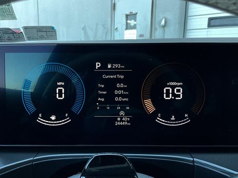 Used 2025 Hyundai Santa Fe SEL image 40