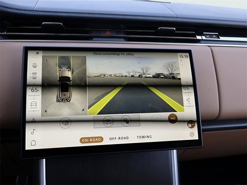 New 2026 Land Rover Range Rover Long Wheelbase SE image 23