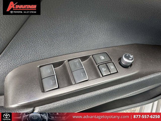 Used 2024 Toyota Camry XSE FWD image 20