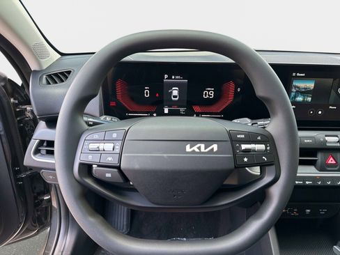 New 2026 Kia K4 FWD image 26
