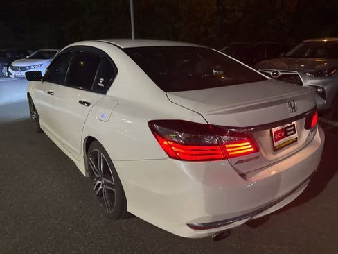 Used 2016 Honda Accord Sport image 20