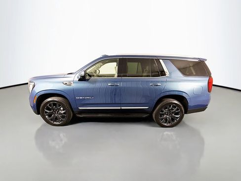 Used 2025 GMC Yukon Denali w/ Advanced Technology Package AWD/4WD image 4