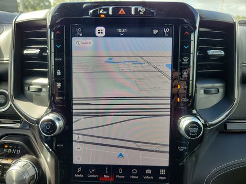 Used 2024 RAM 1500 Limited image 10