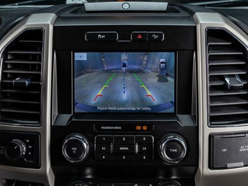 Used 2021 Ford F250 Lariat w/ Lariat Value Package image 24