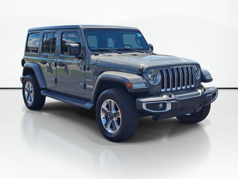 Used 2020 Jeep Wrangler Unlimited Sahara w/ LED Lighting Group AWD/4WD image 5